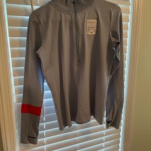 Oiselle size 6 light blue 1/2 zip pullover - used like new condition. Line dried